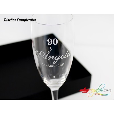 Copa de cava grabada